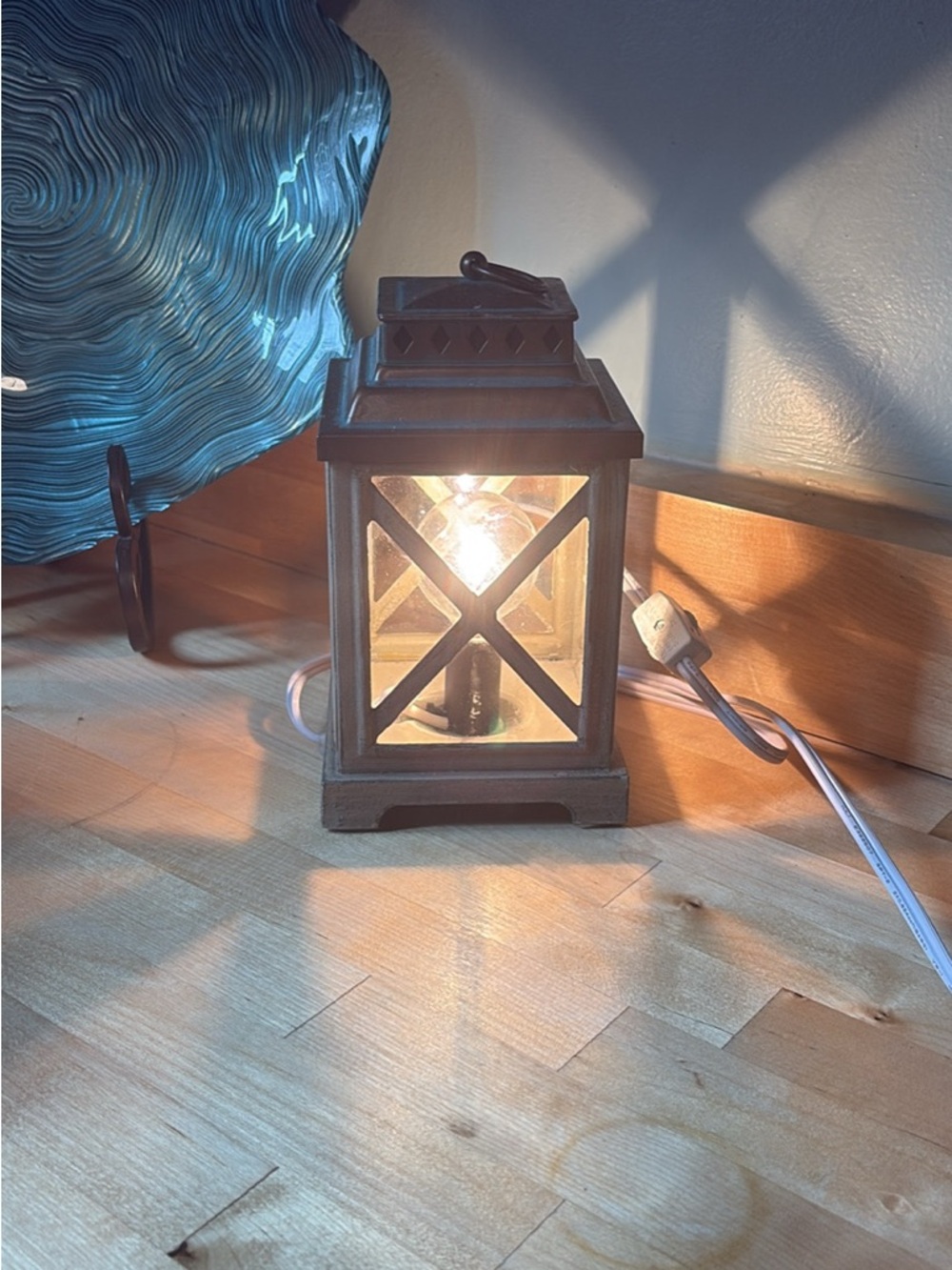 Electric wax melt warmer